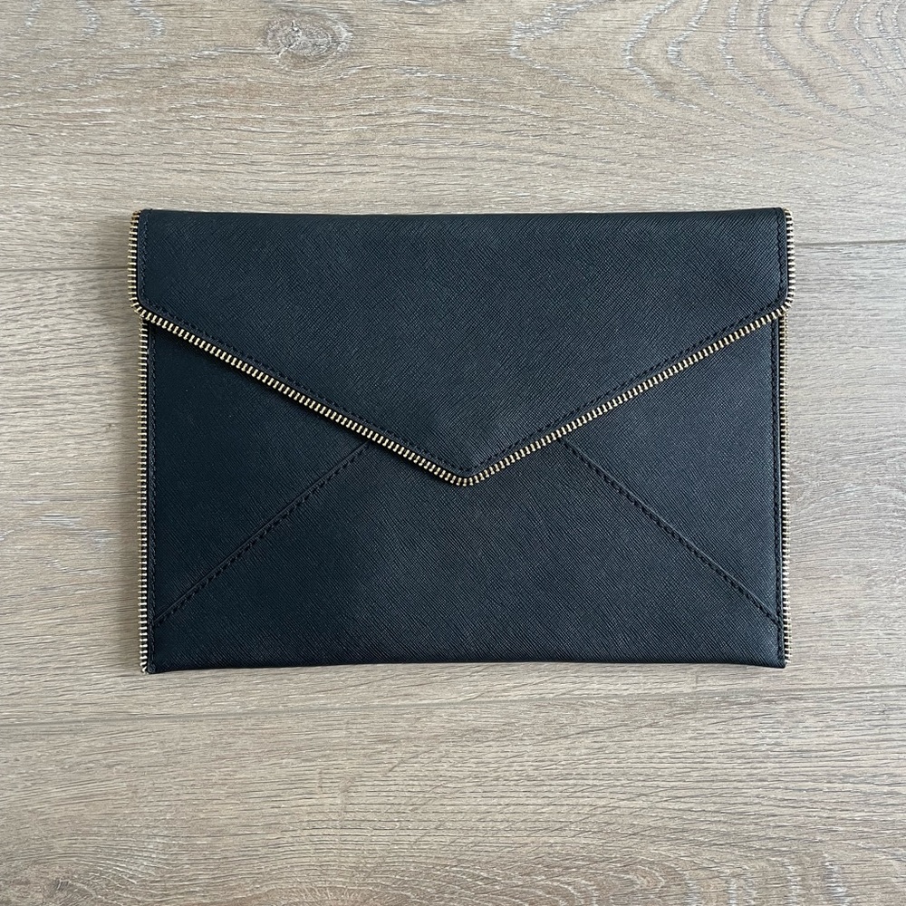 Rebecca Minkoff black clutch in perfect condition
